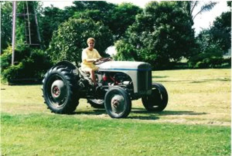 First Woman to commercially operate a Tractor in the Lockyer Valley