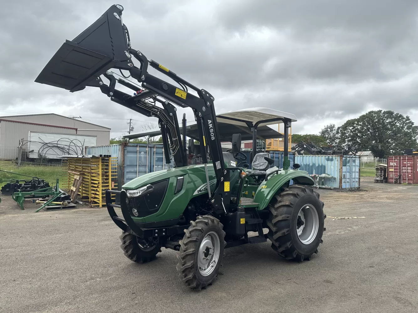 4 DQ404 40hp Enfly tractor